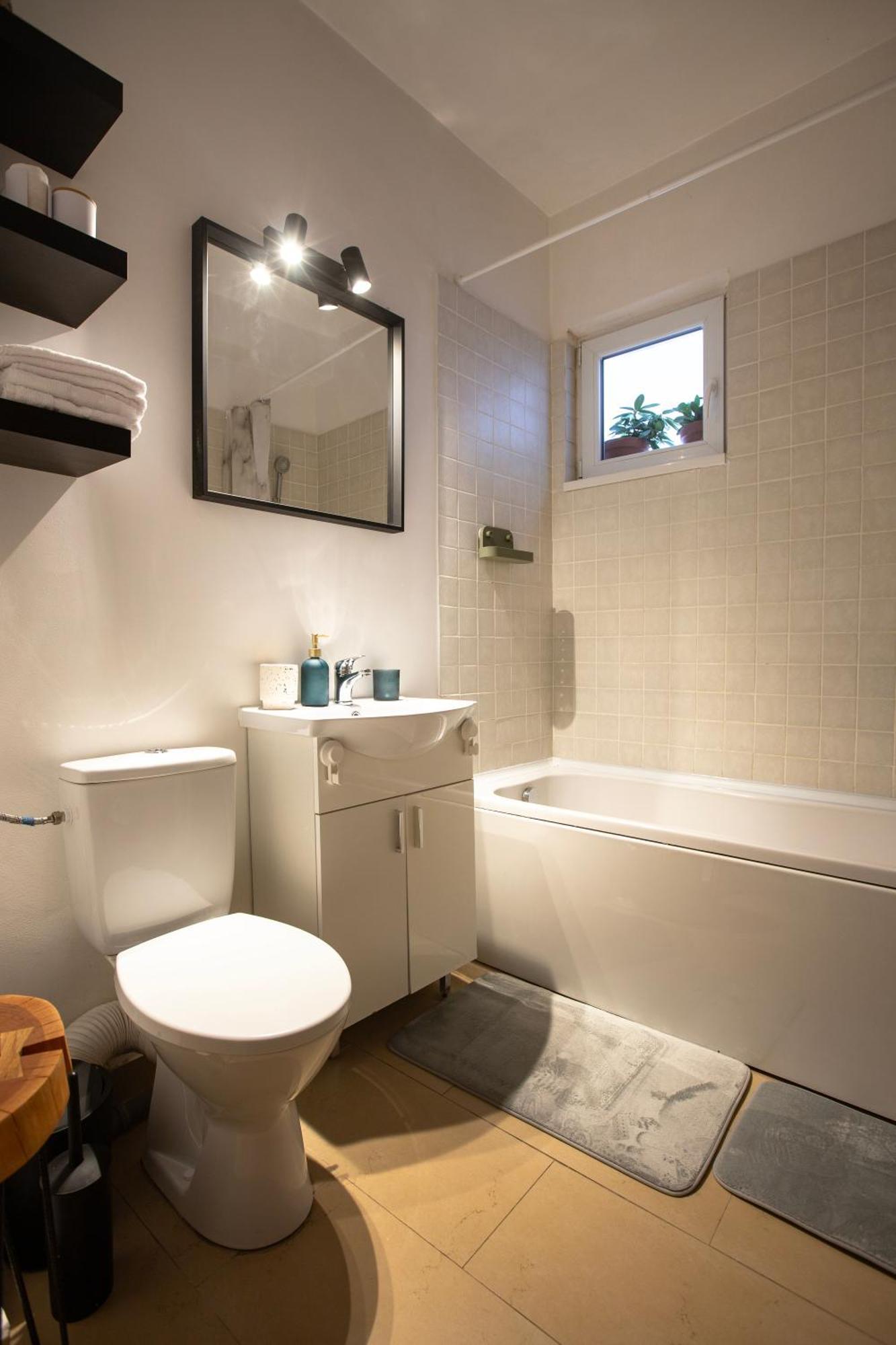 Ultracentral Hong Kong 3 Bdrm Apartment Bukurešť Exteriér fotografie