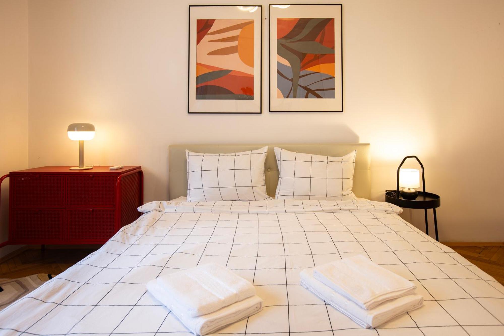 Ultracentral Hong Kong 3 Bdrm Apartment Bukurešť Exteriér fotografie